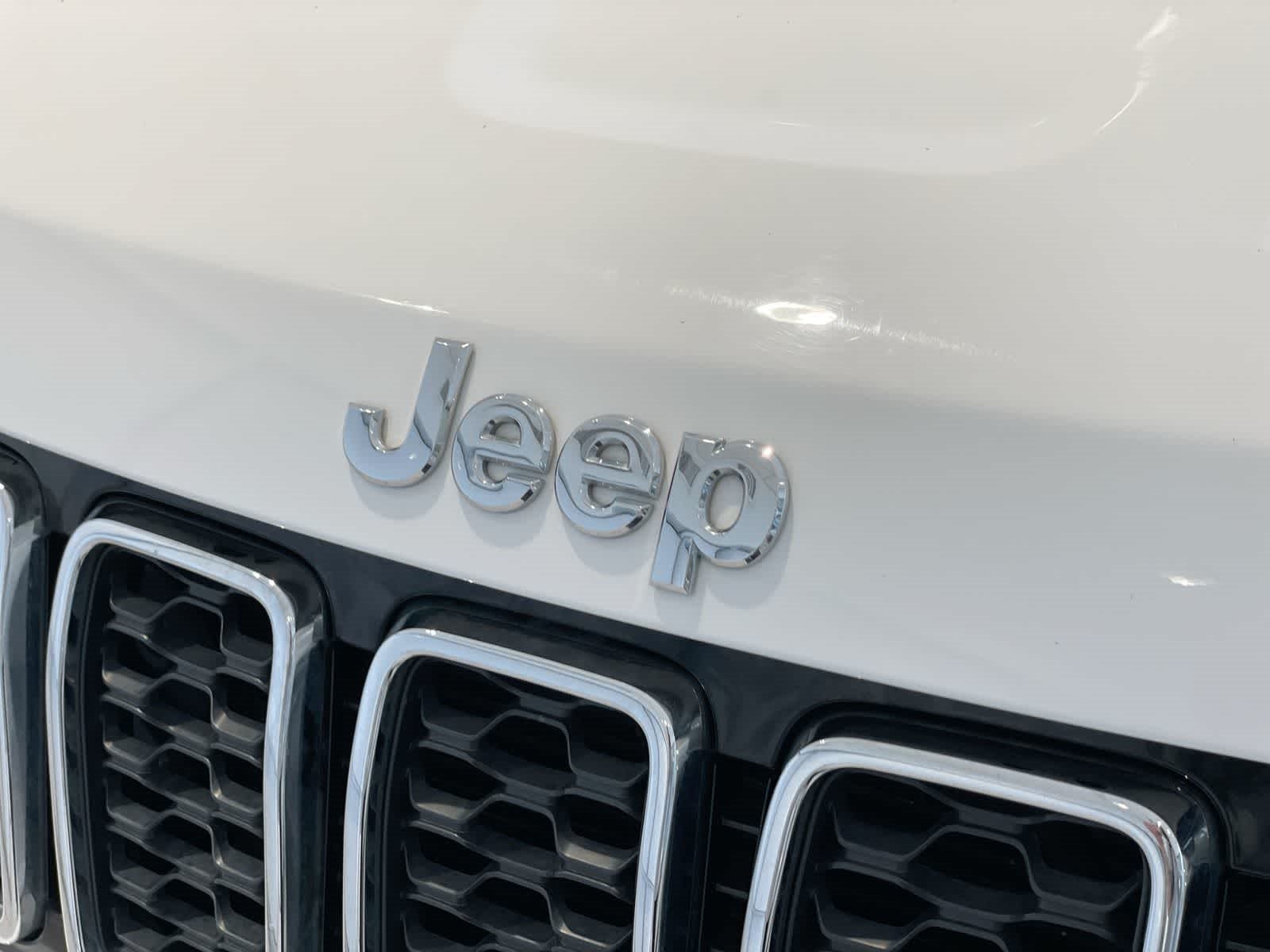 2018 Jeep GRANC Base